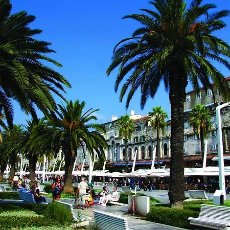 Apartamento Central City Bruna Split