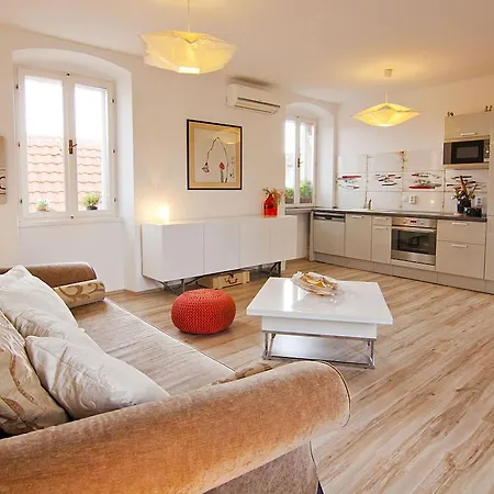 Apartamento Central City Bruna Split