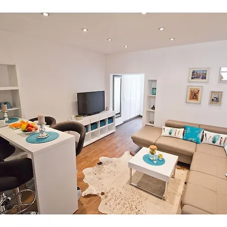 Central City Bruna Apartamento